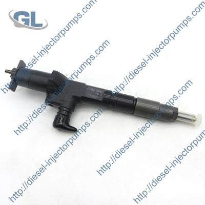 Echte Gemeenschappelijke Spoor Diesel Injecteur 295700-0110 295700-0111 1J524-53052 voor KUBOTA-Motor